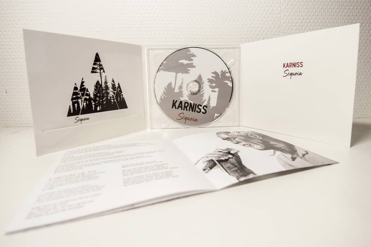 Création d'une pochette cd avec livret pour l'album de KARNISS